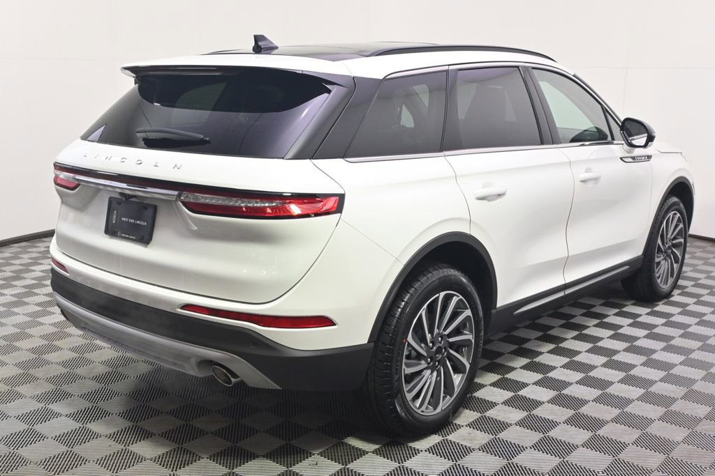 New 2026 Lincoln Corsair Reserve image 7