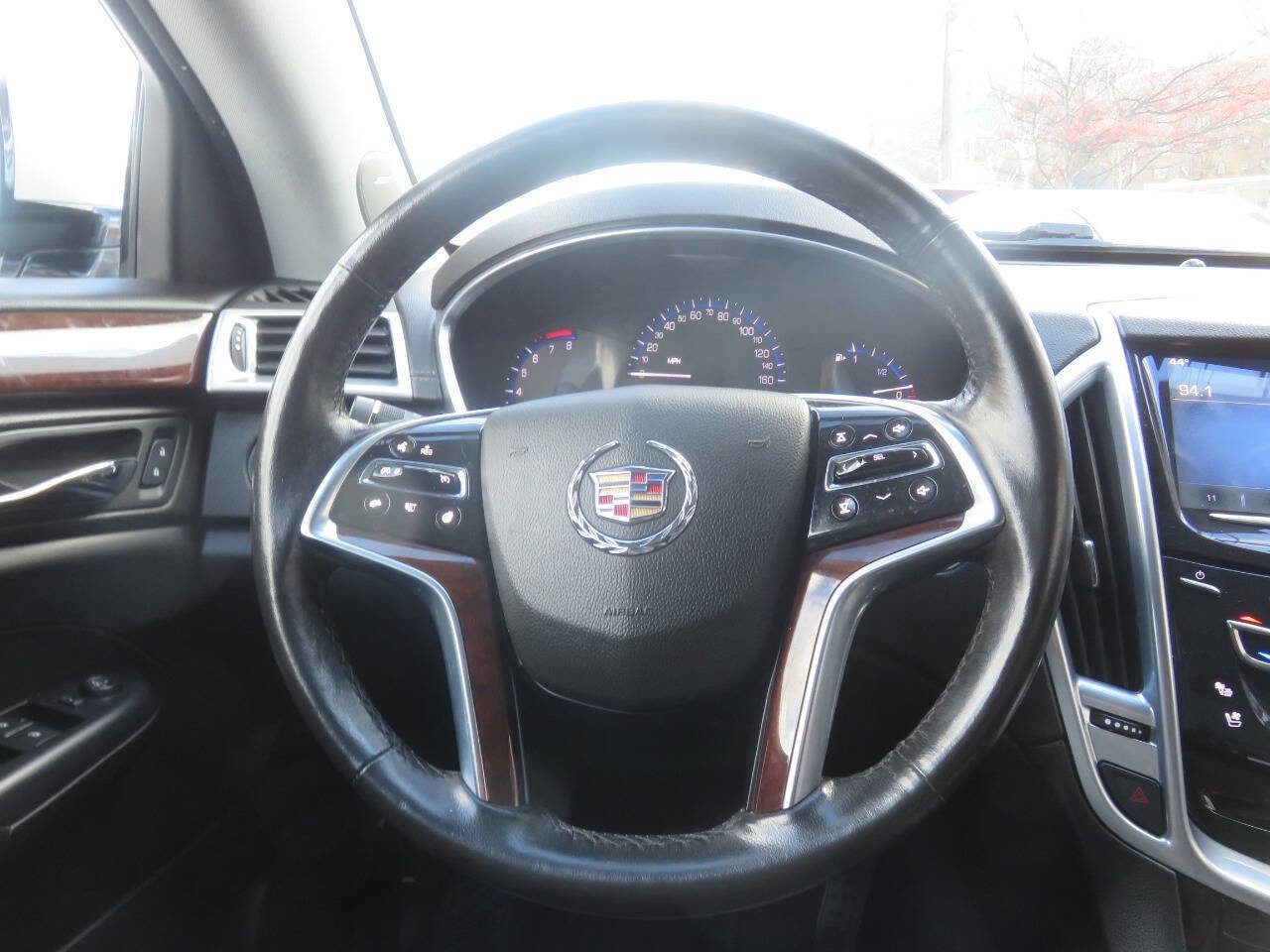 Used 2013 Cadillac SRX Luxury image 14