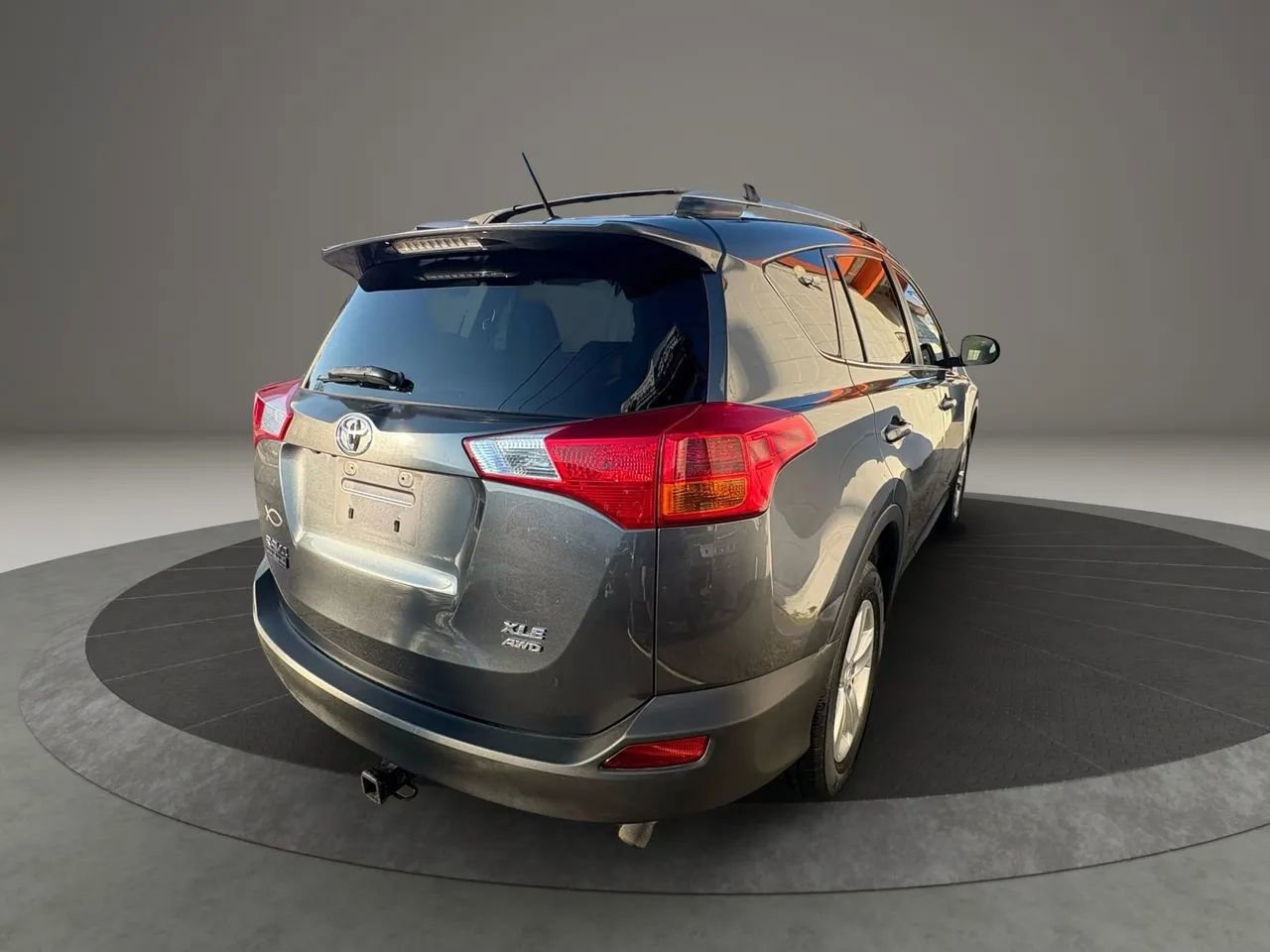 Used 2013 Toyota RAV4 XLE image 5