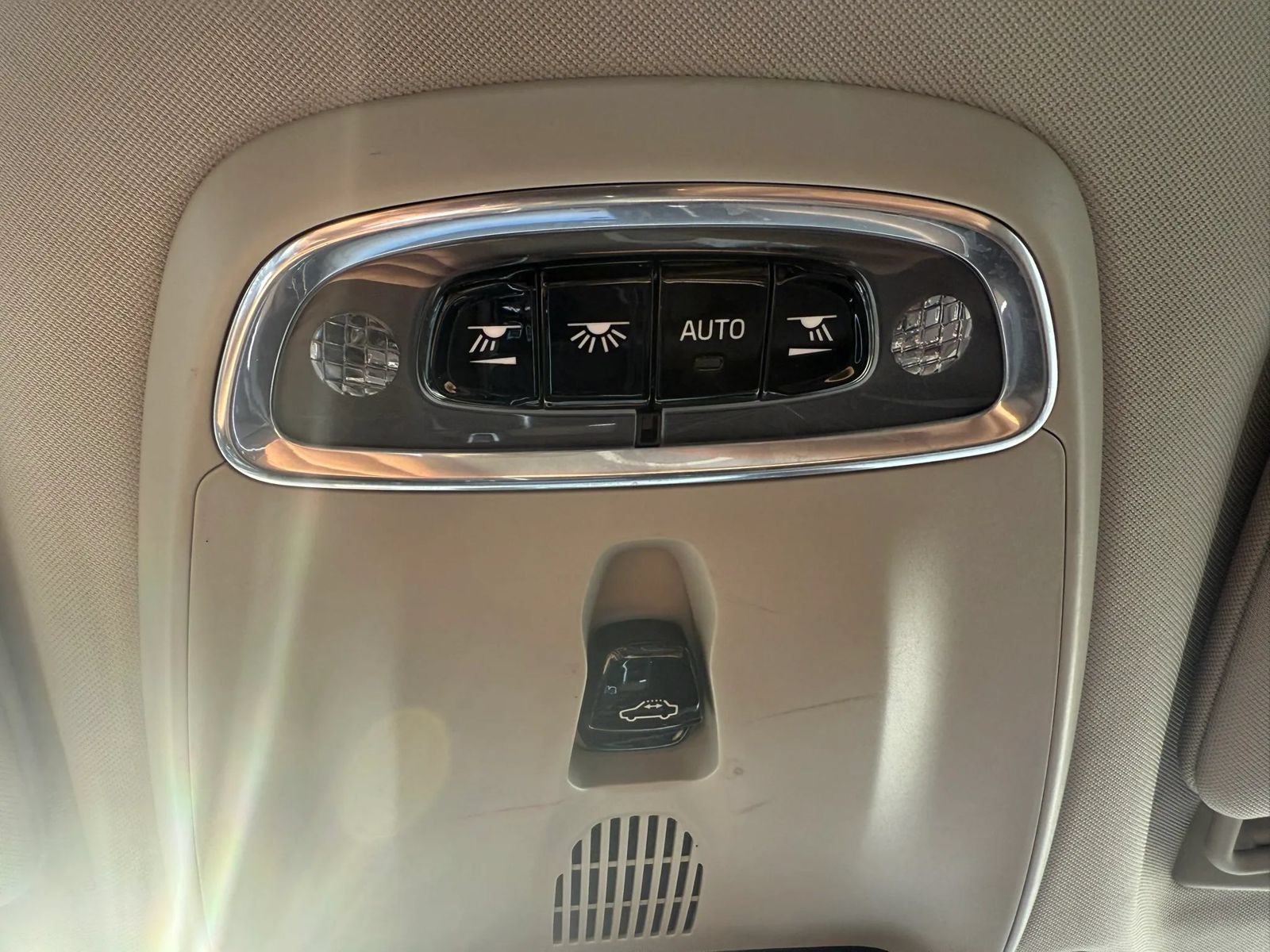 Used 2018 Volvo S90 T6 Inscription w/ Convenience Package AWD/4WD image 45