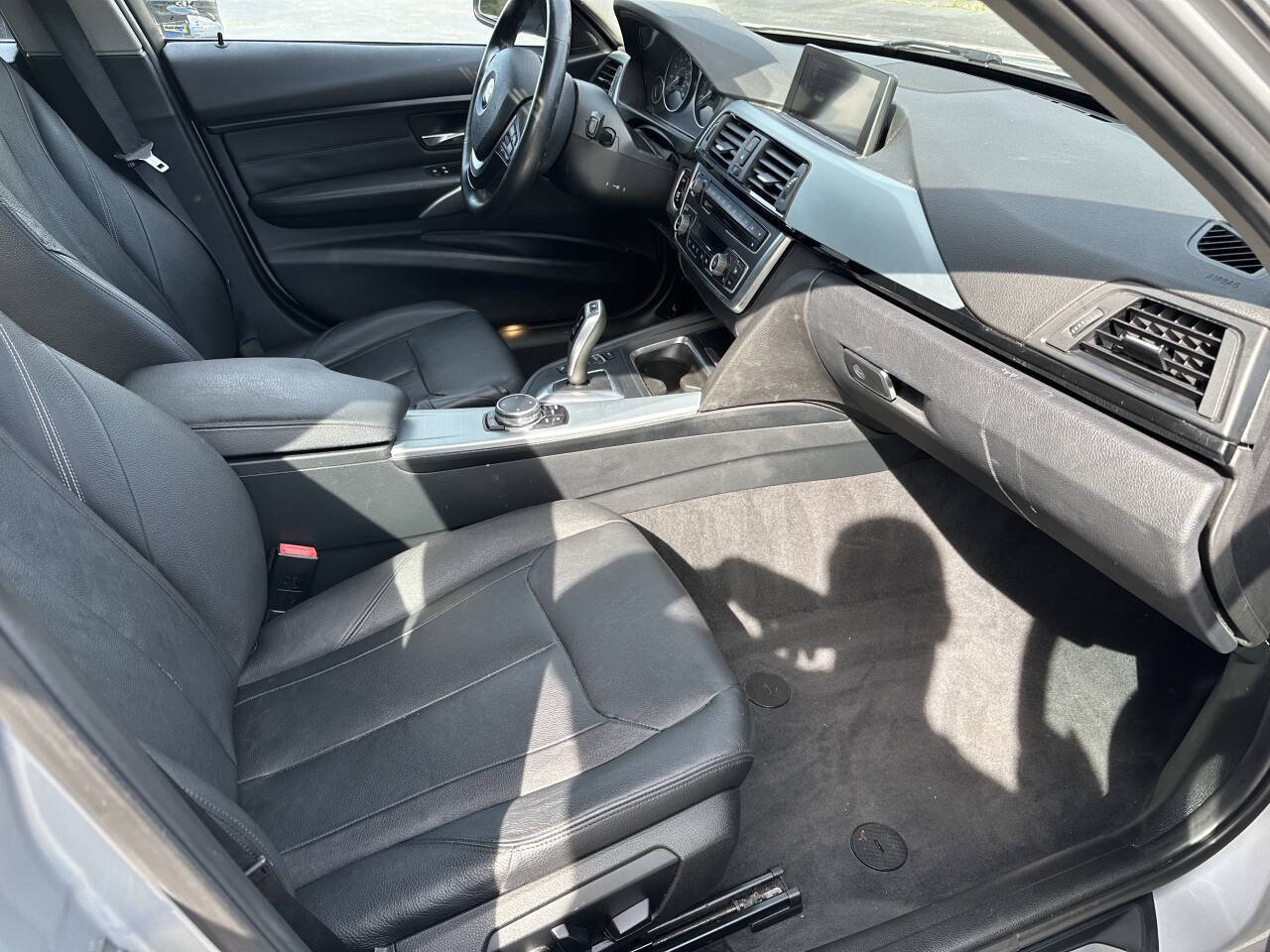 Used 2015 BMW 328i xDrive Sedan AWD/4WD image 8
