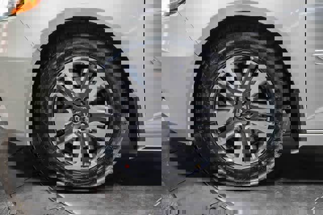 Used 2016 Honda Odyssey Touring Elite image 9