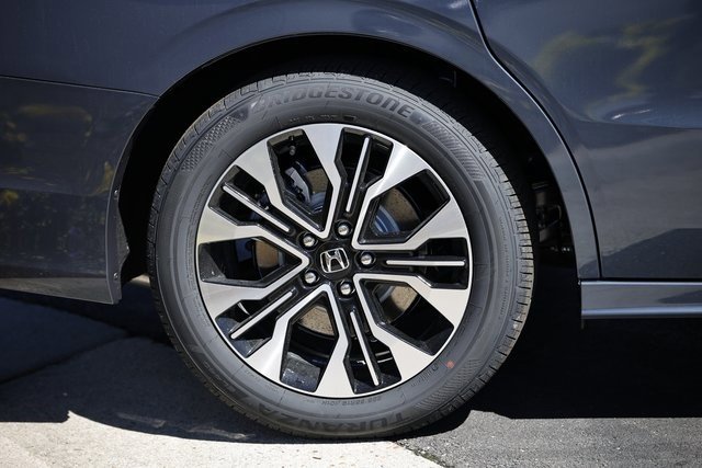 New 2026 Honda Odyssey Elite image 17