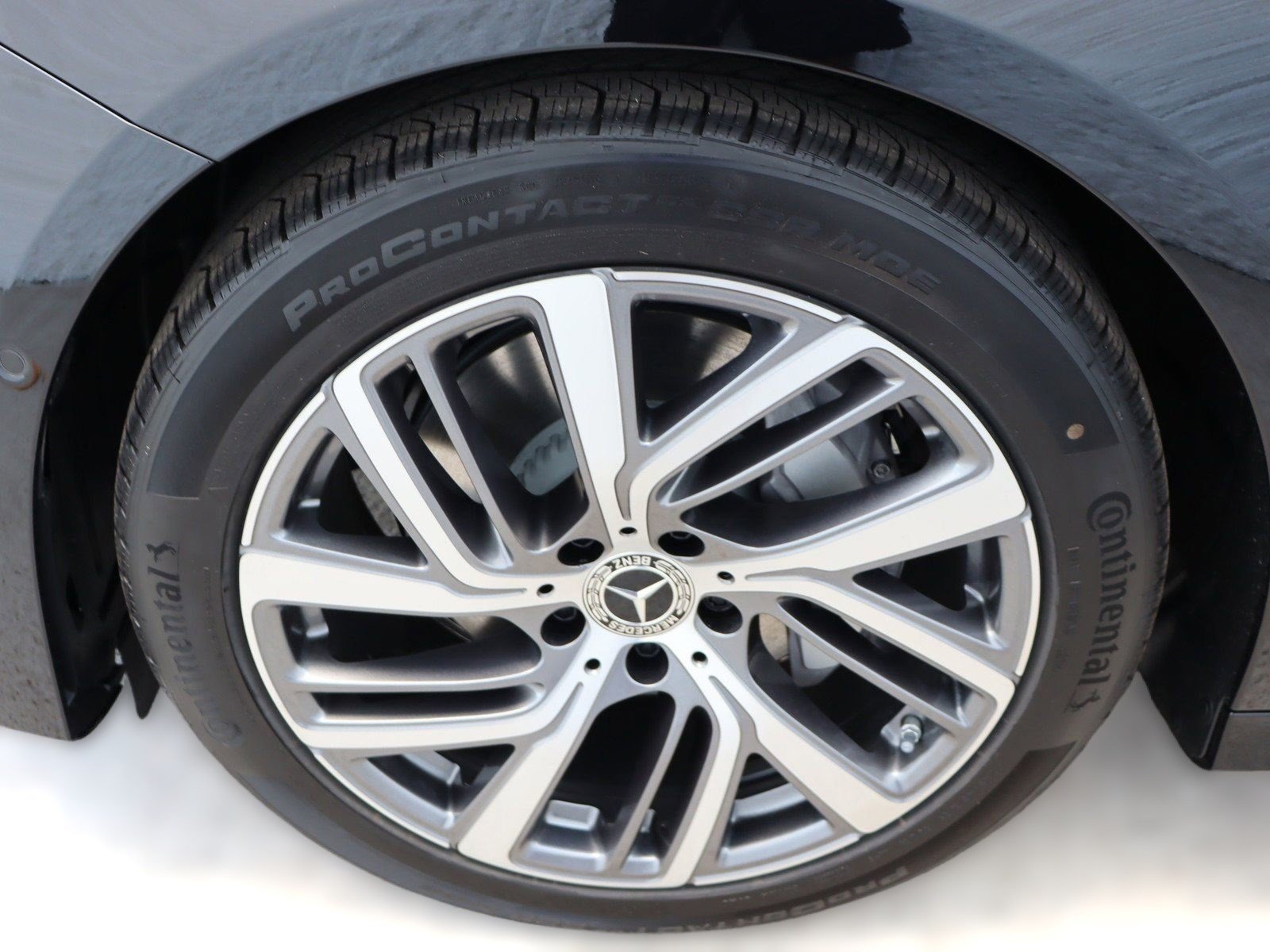 Used 2025 Mercedes-Benz E 350 Sedan image 10
