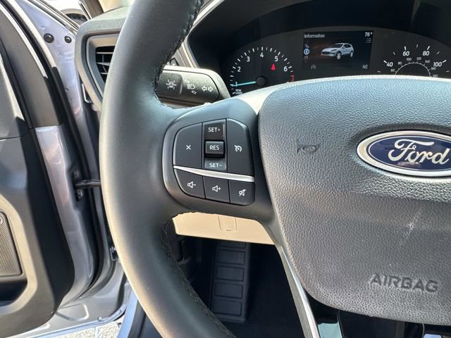 Used 2022 Ford Escape SE w/ SE Sport Appearance Package FWD image 27