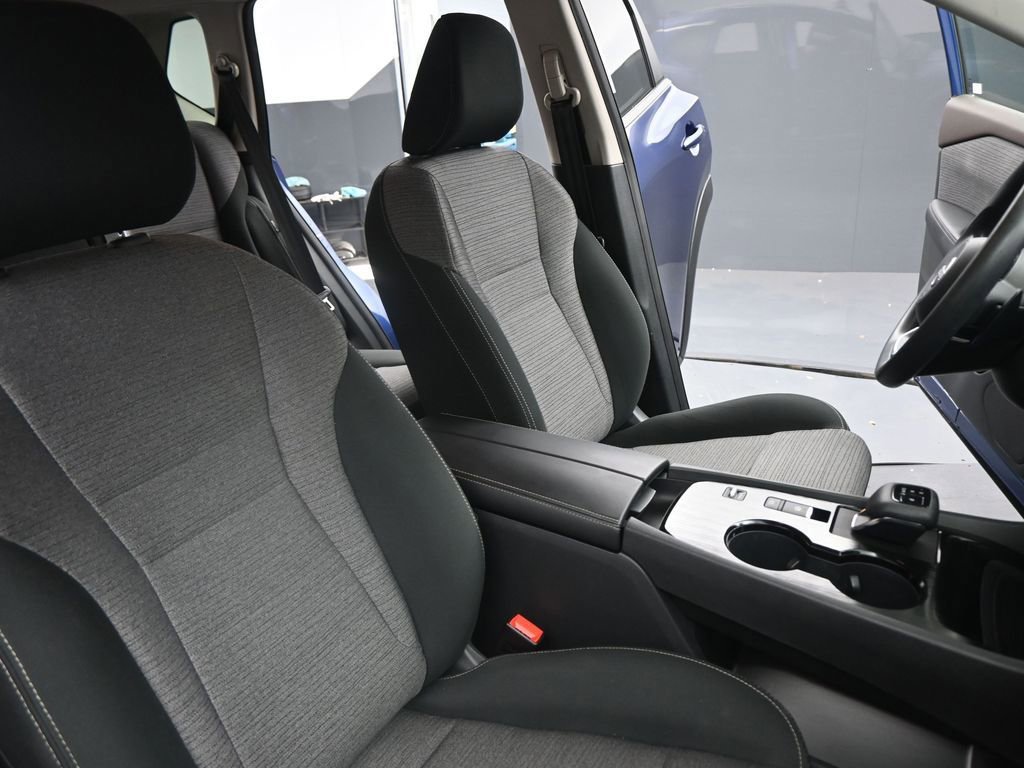 Used 2022 Nissan Rogue SV image 23