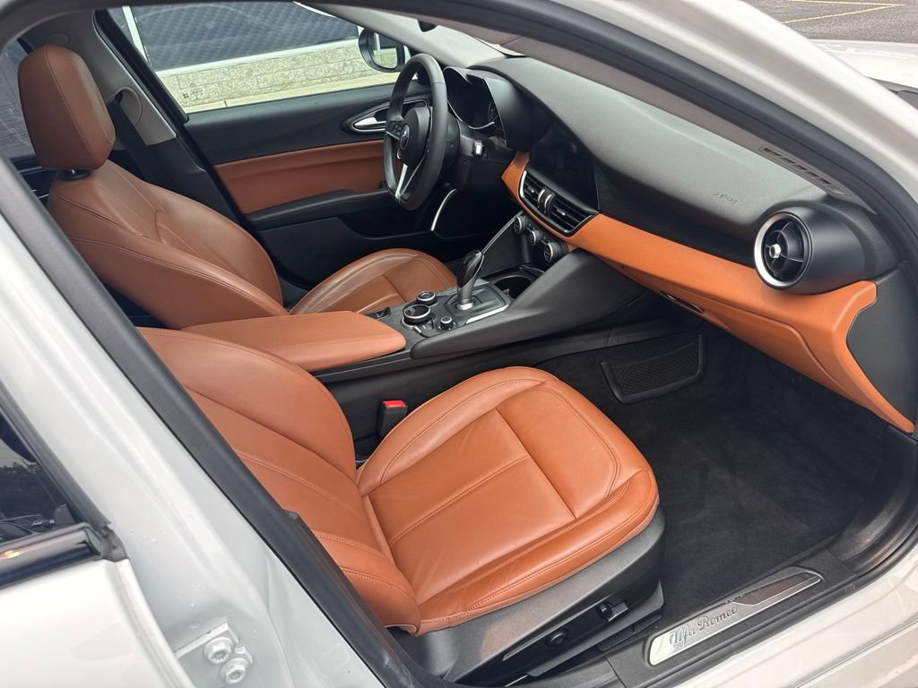 Used 2019 Alfa Romeo Giulia AWD image 66