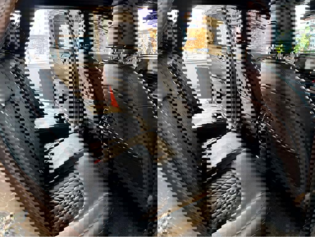 Used 2025 Kia Sportage X-Line w/ Premium Package image 30