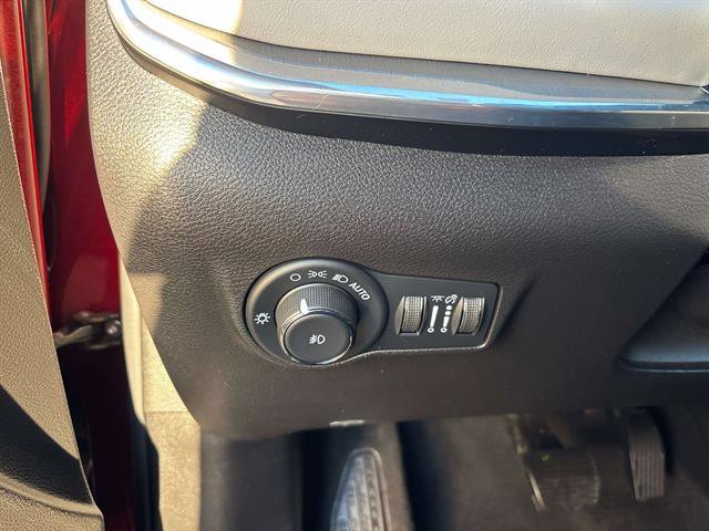 Certified 2022 Jeep Compass Limited image 17