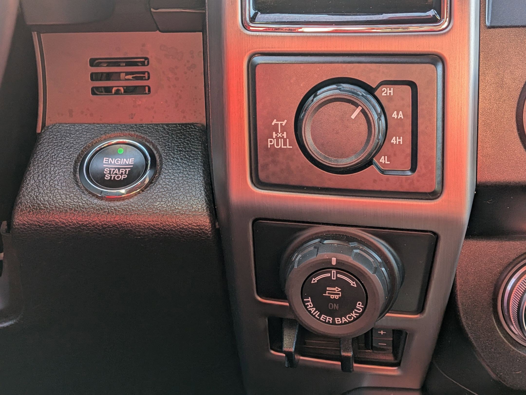 Used 2020 Ford F150 Platinum w/ Equipment Group 701A Luxury image 24