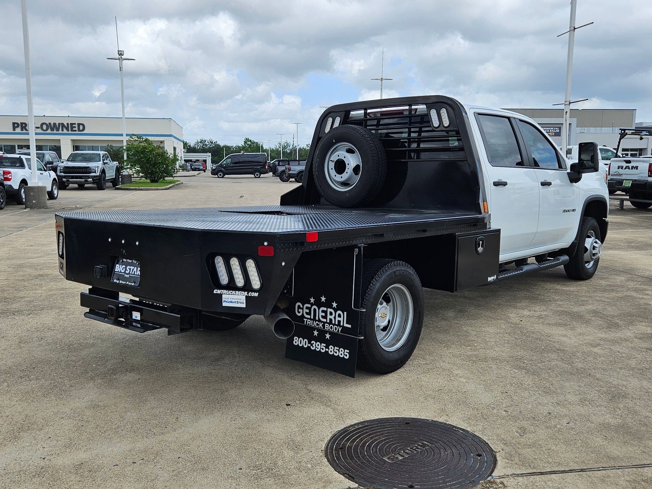 Used 2024 Chevrolet Silverado 3500 W/T w/ WT Convenience Package image 3