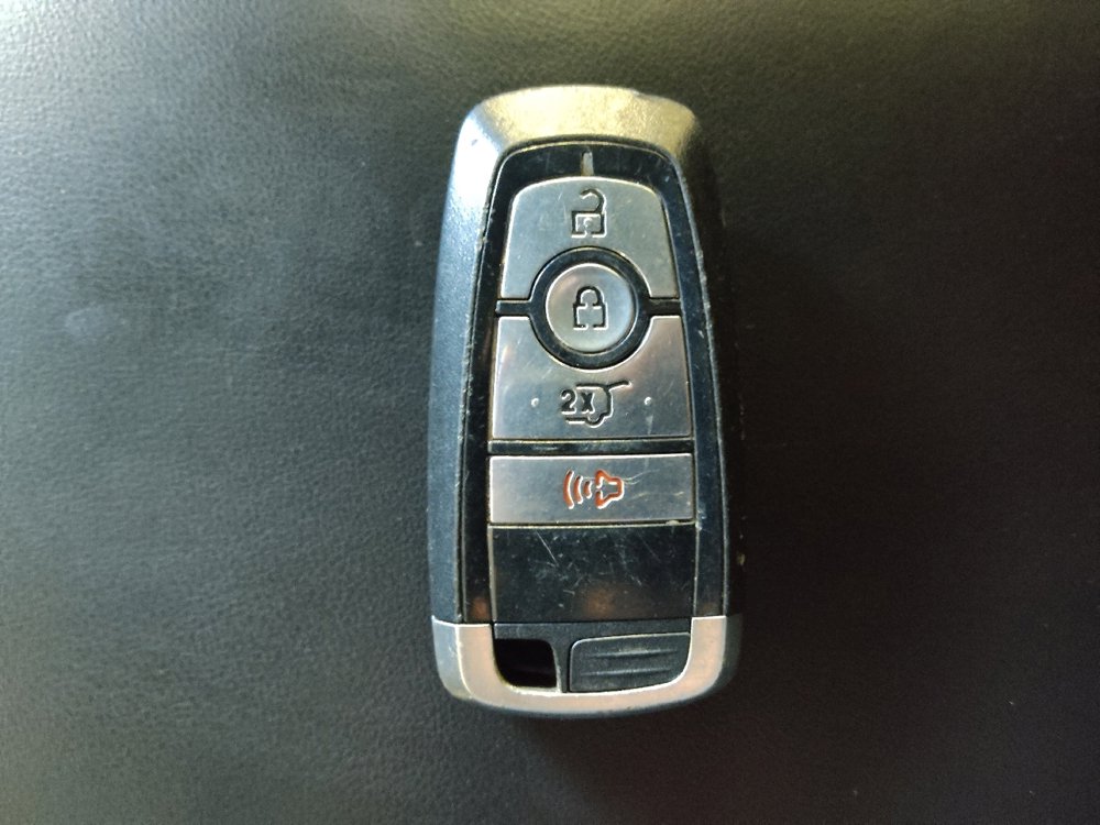 Used 2022 Ford Explorer XLT w/ Class IV Trailer Tow Package image 32