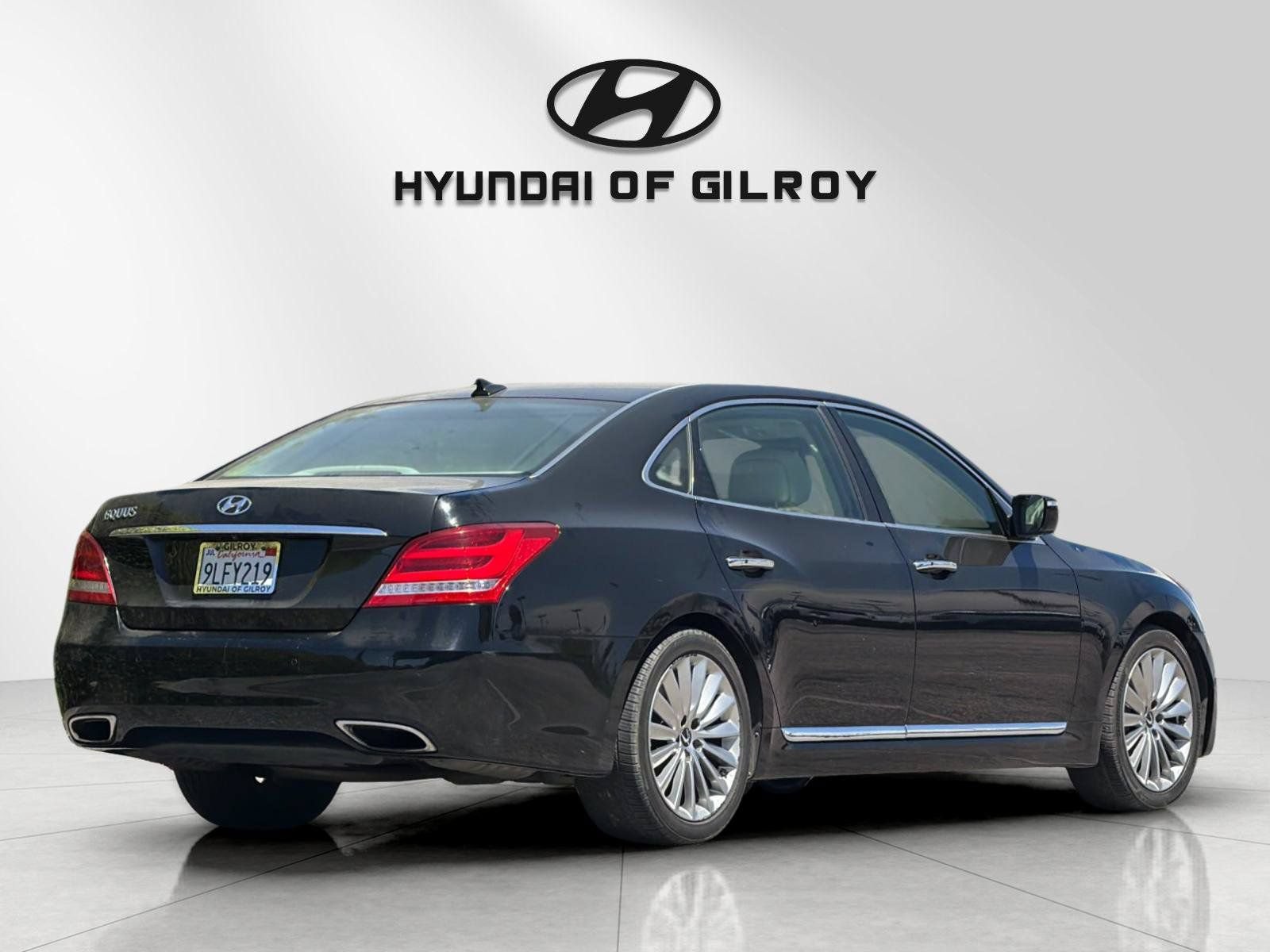 Used 2016 Hyundai Equus Signature RWD image 5