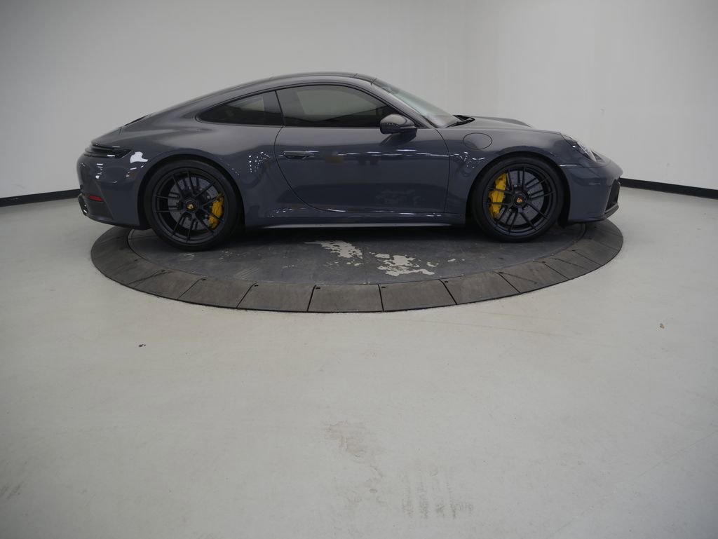 Certified 2025 Porsche 911 Carrera GTS RWD image 8