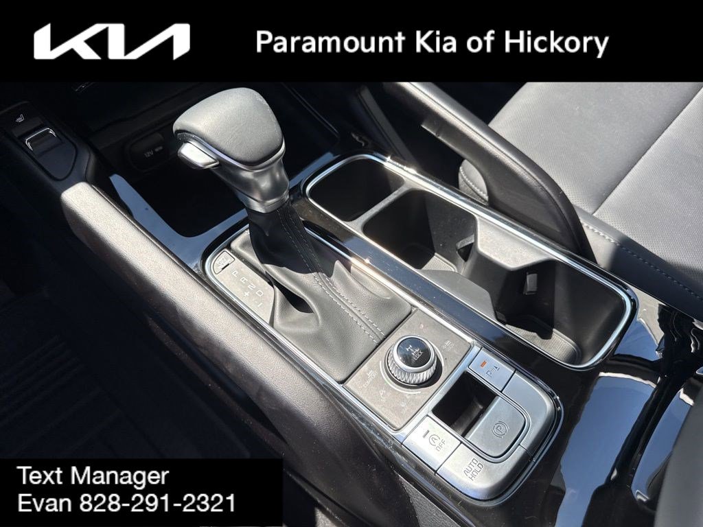 Used 2025 Kia Telluride S image 30