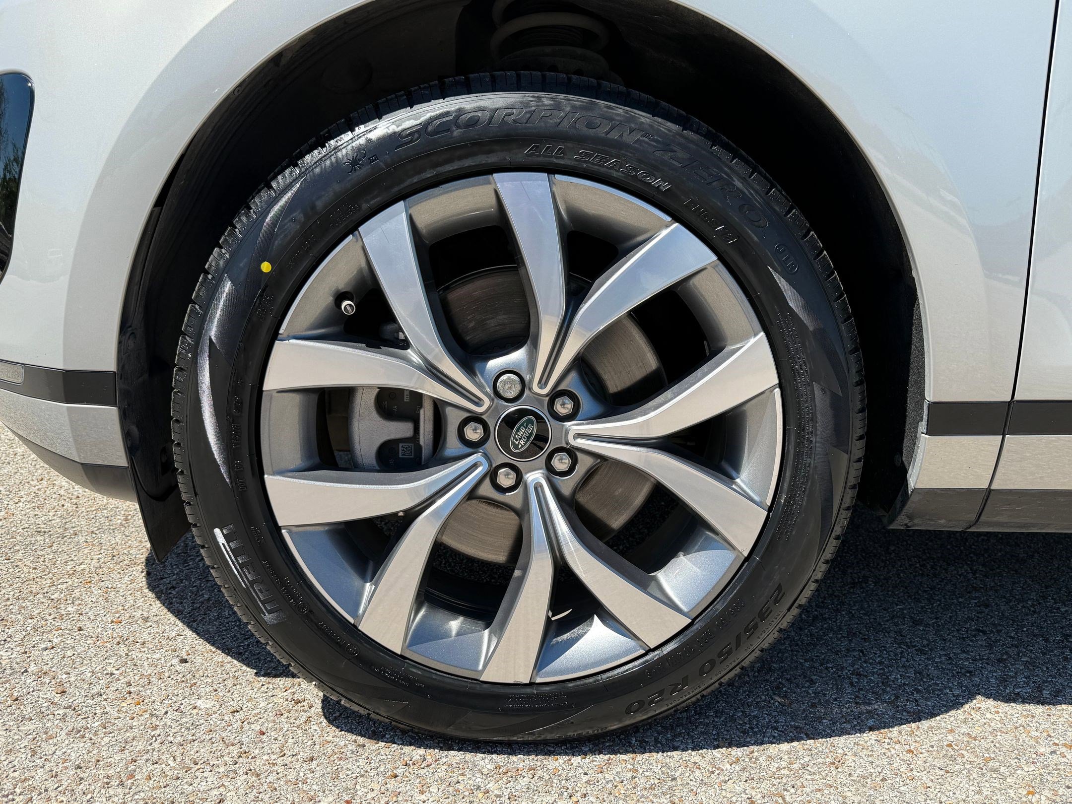 Used 2022 Land Rover Range Rover Evoque SE image 11