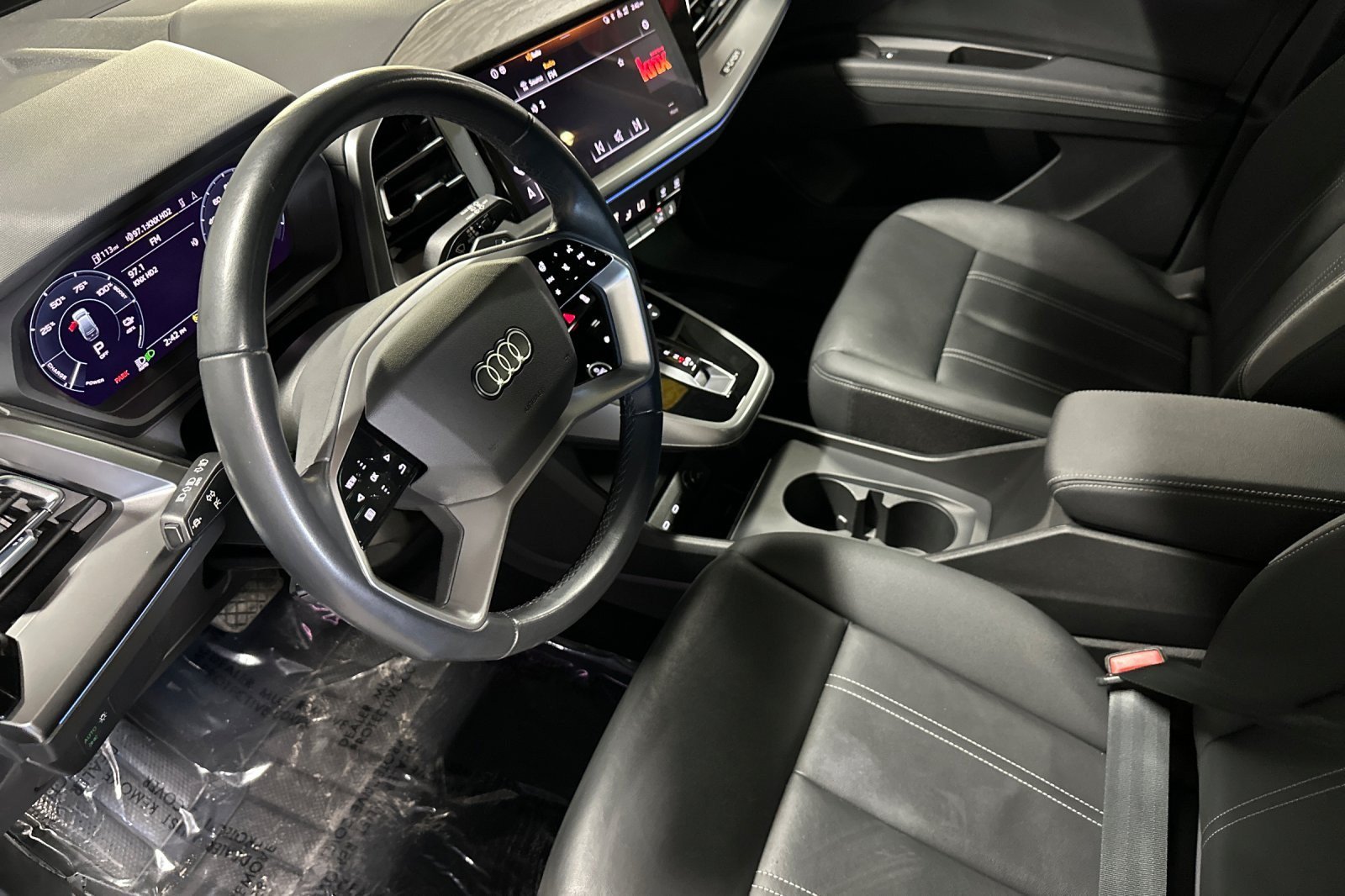 Used 2023 Audi Q4 e-tron Premium Plus AWD/4WD image 9