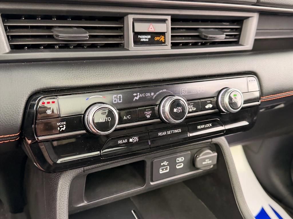Used 2025 Honda Pilot TrailSport image 24