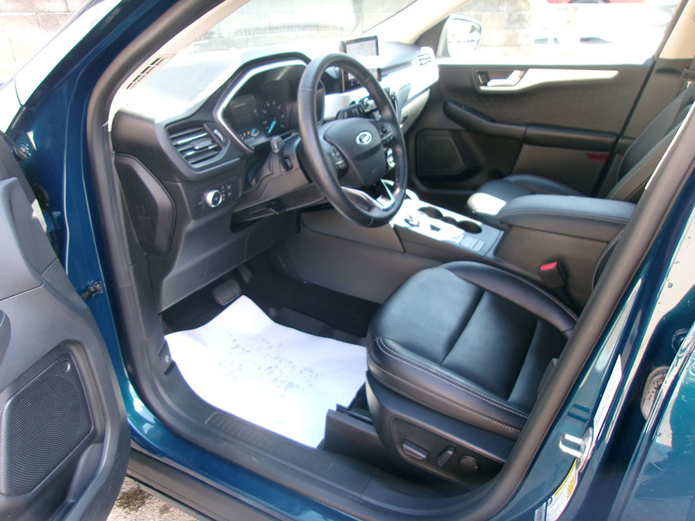 Used 2020 Ford Escape SEL image 16