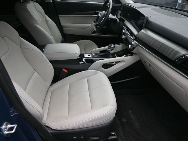 Used 2023 Kia Telluride EX image 44