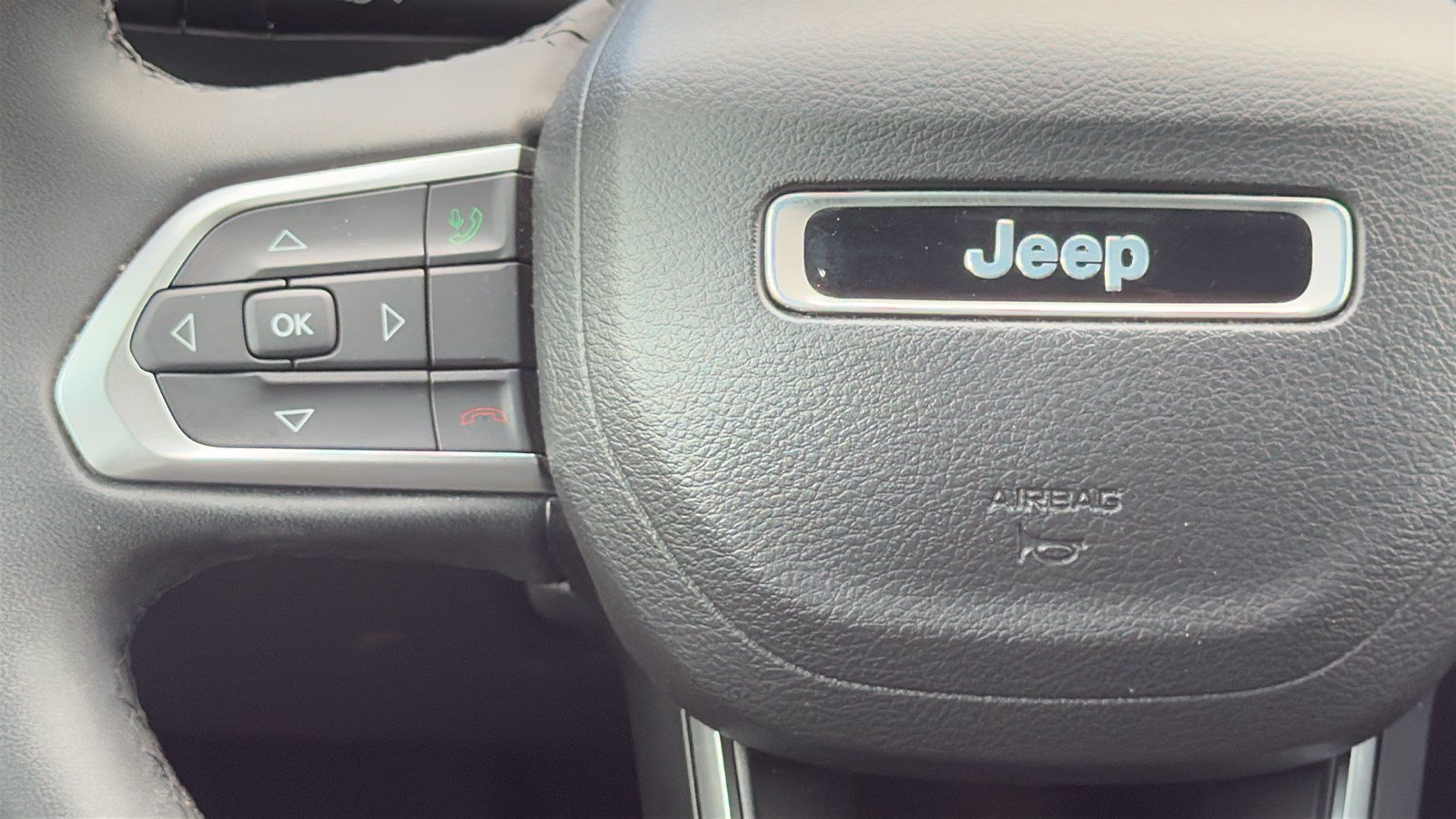 Used 2022 Jeep Compass Latitude FWD image 21
