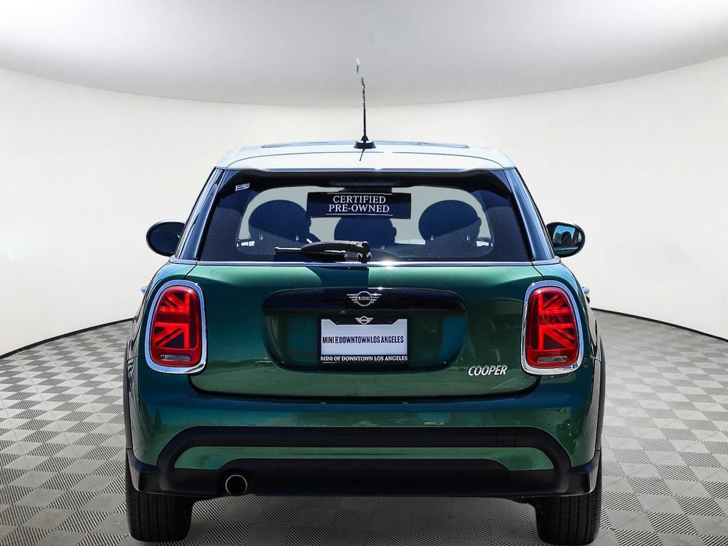 Used 2023 MINI Cooper 4-Door Hardtop image 9