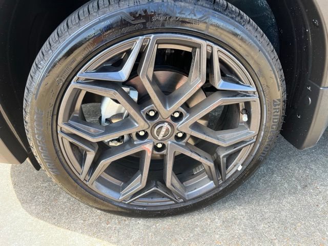 Certified 2025 Nissan Kicks SR AWD/4WD image 8