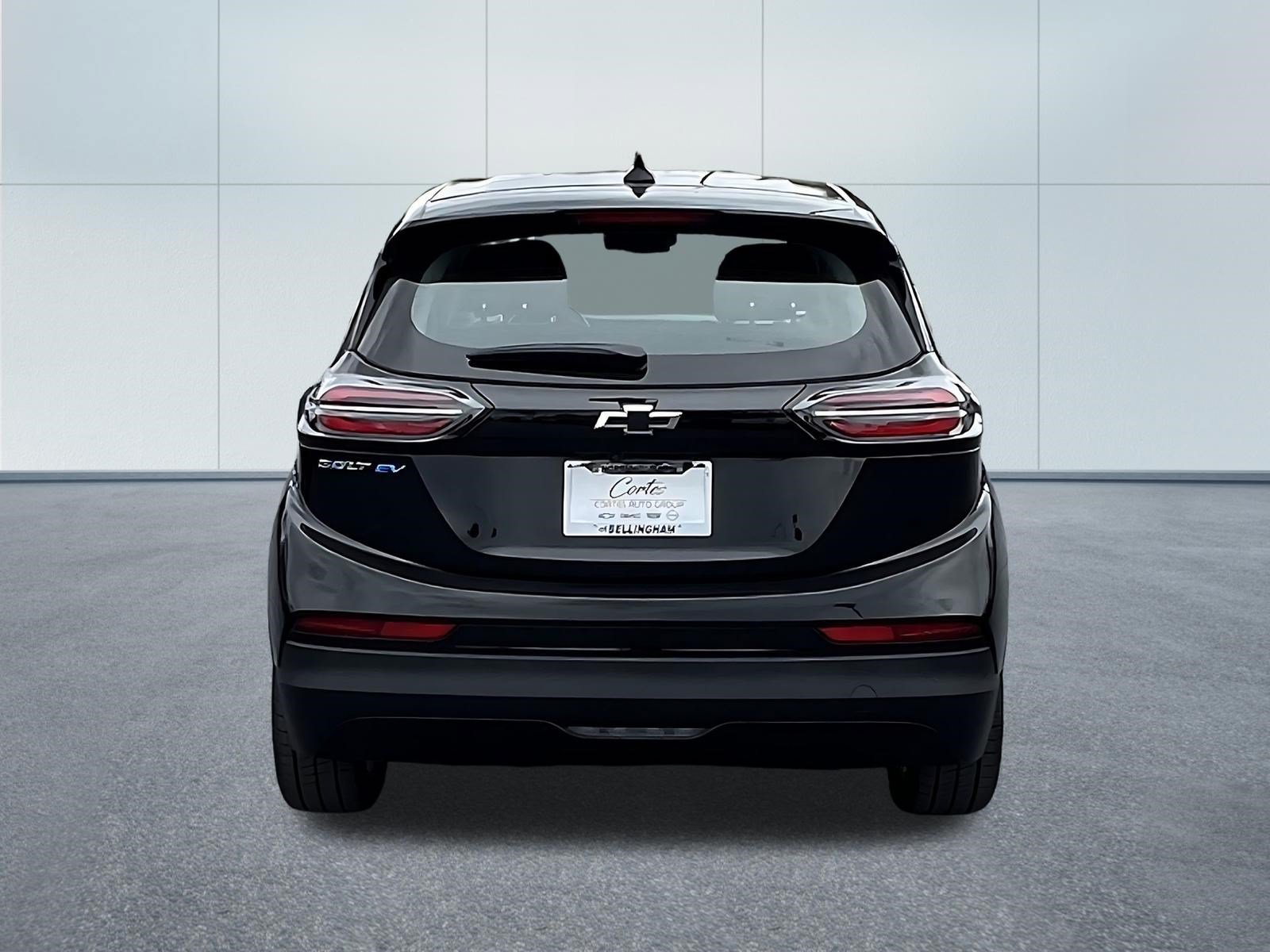 Used 2023 Chevrolet Bolt LT FWD image 5