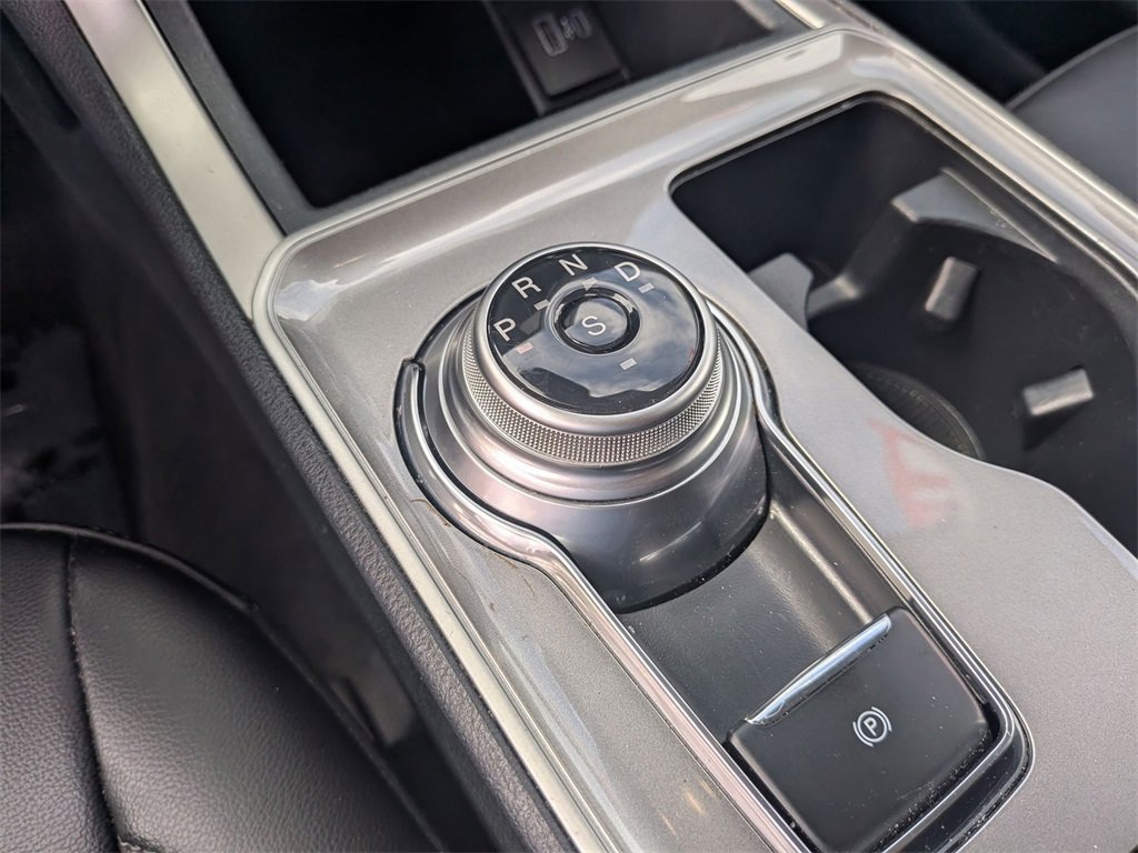 Used 2024 Ford Edge SEL image 19