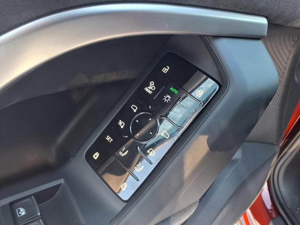 New 2025 Audi SQ5 Premium Plus image 8