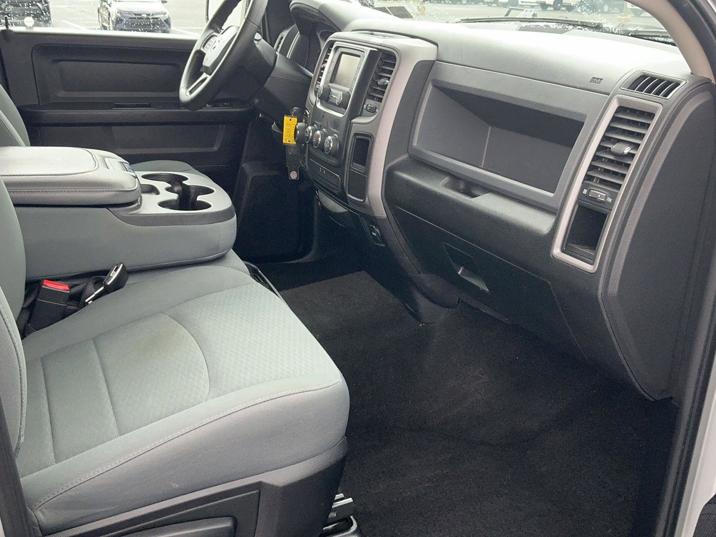 Used 2017 RAM 1500 Express image 28