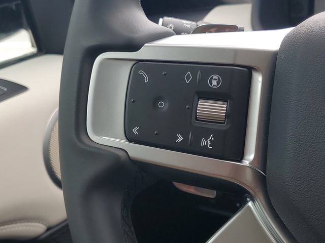 Certified 2025 Land Rover Discovery S AWD/4WD image 22