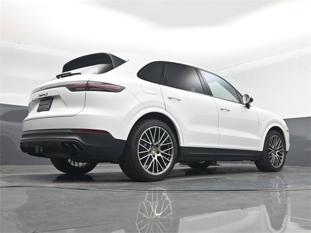 Used 2023 Porsche Cayenne S Platinum w/ Assistance Package image 64