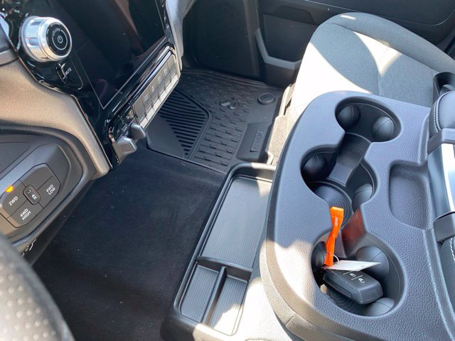 New 2026 RAM 2500 Tradesman AWD/4WD image 16