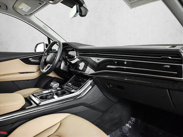 Used 2023 Audi Q7 2.0T Premium Plus w/ Premium Plus Package image 24