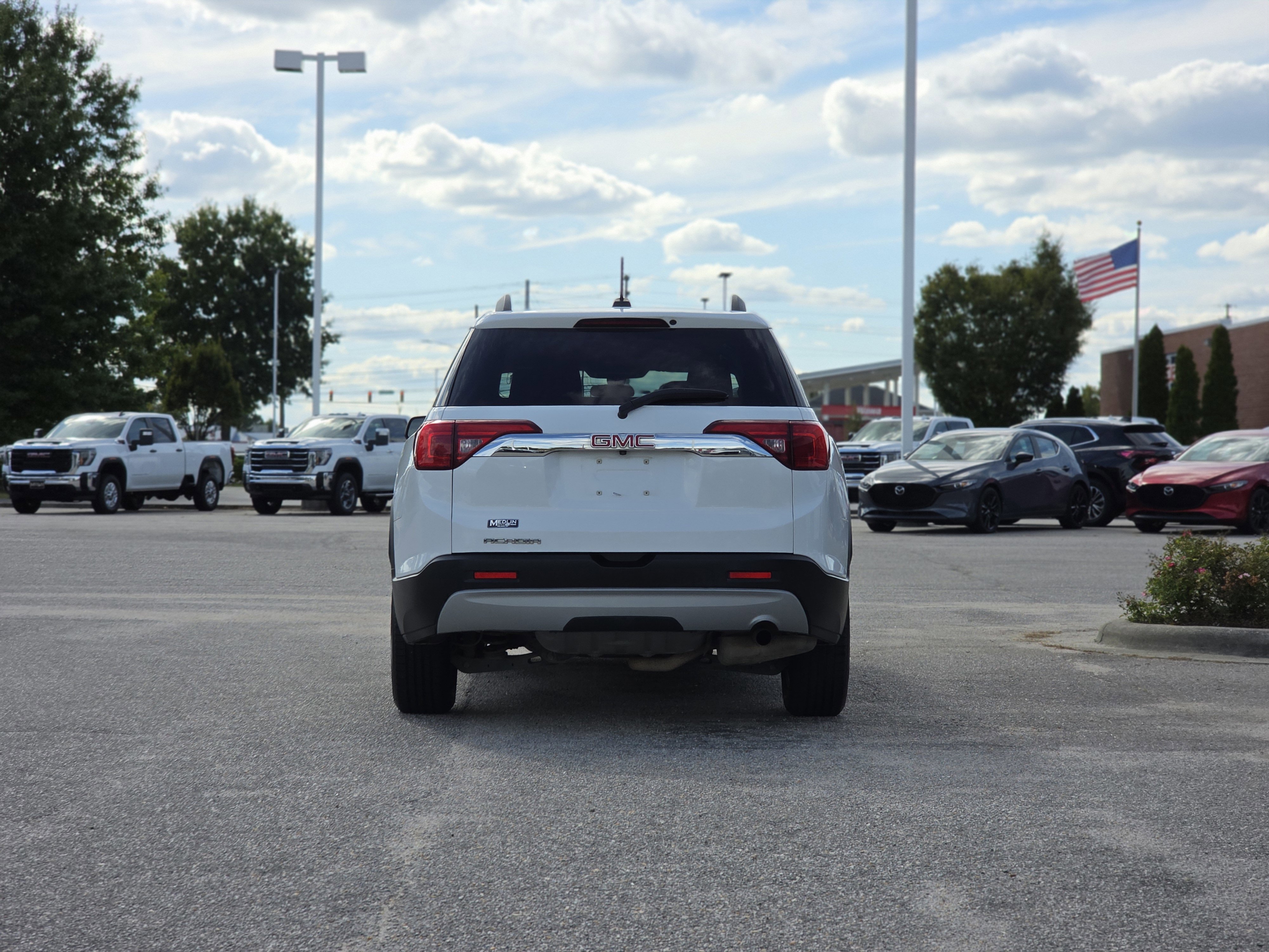 Used 2019 GMC Acadia SLE image 6