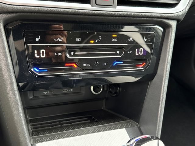 New 2026 Volkswagen Taos SE image 41