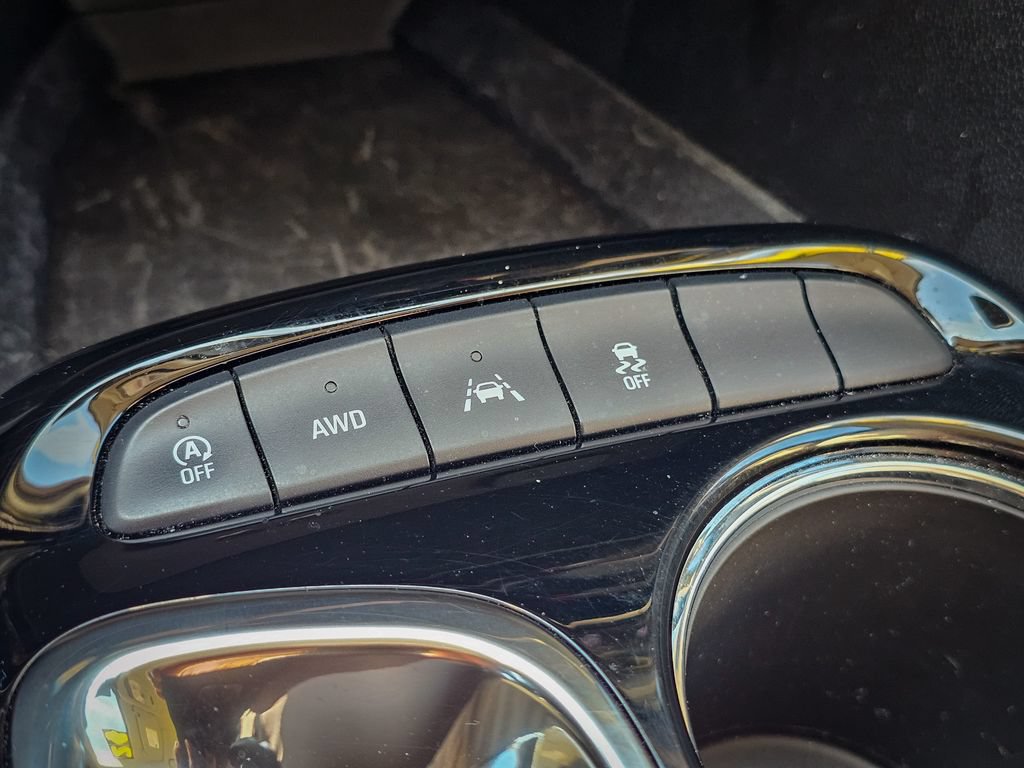 Used 2024 Buick Encore GX Avenir w/ Avenir Convenience Package AWD/4WD image 28