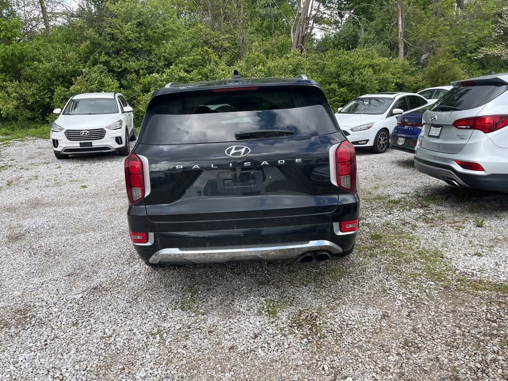 Used 2020 Hyundai Palisade Limited w/ Winter Weather Package FWD image 4