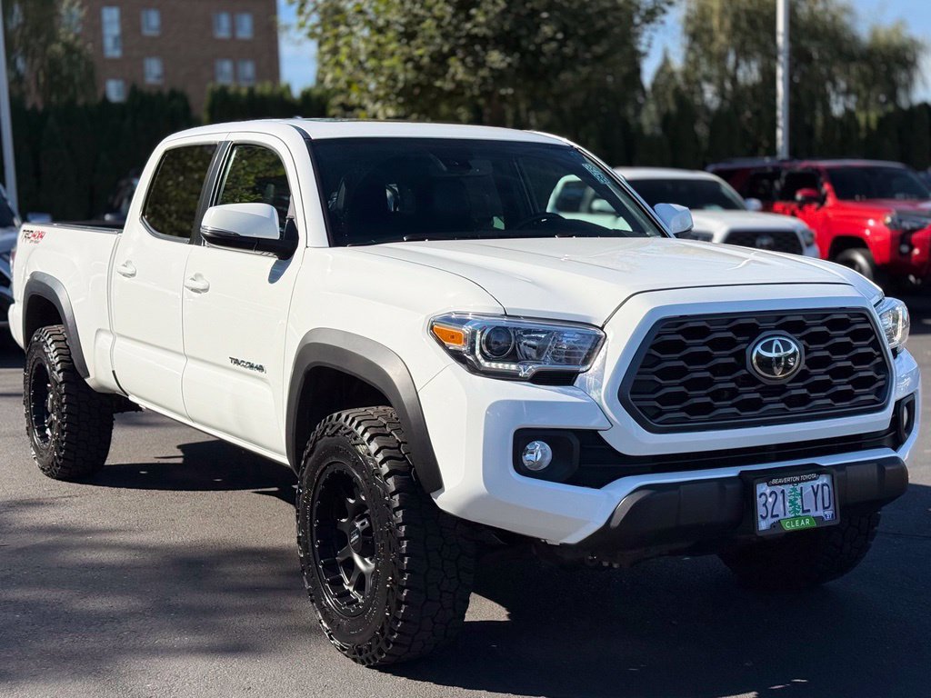 Used 2020 Toyota Tacoma TRD Off-Road w/ TRD Premium Off Road Package AWD/4WD image 7