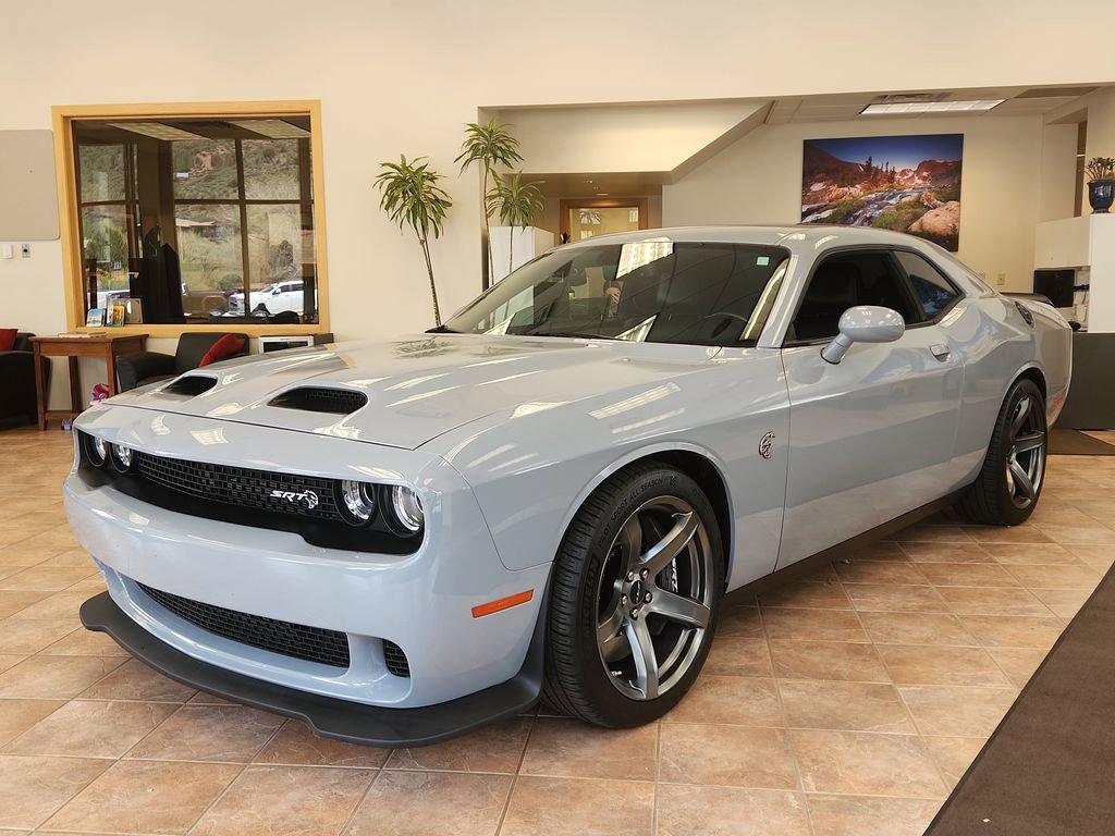 Used 2021 Dodge Challenger SRT Hellcat w/ Plus Package RWD image 4