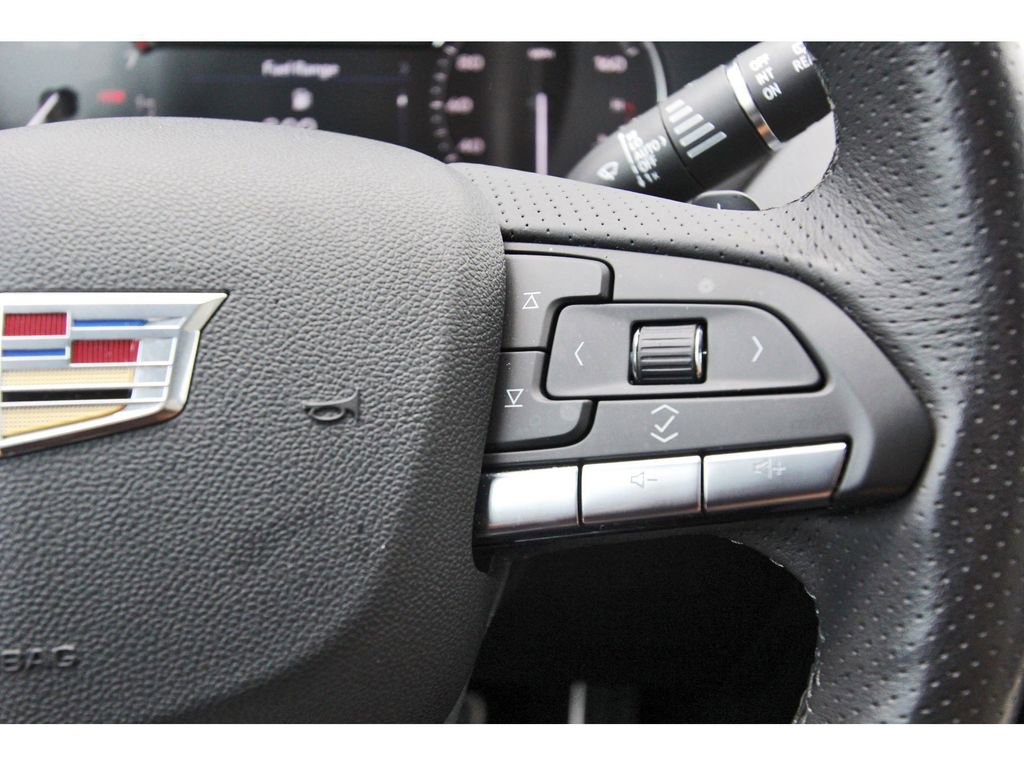 Used 2023 Cadillac XT4 Sport image 16