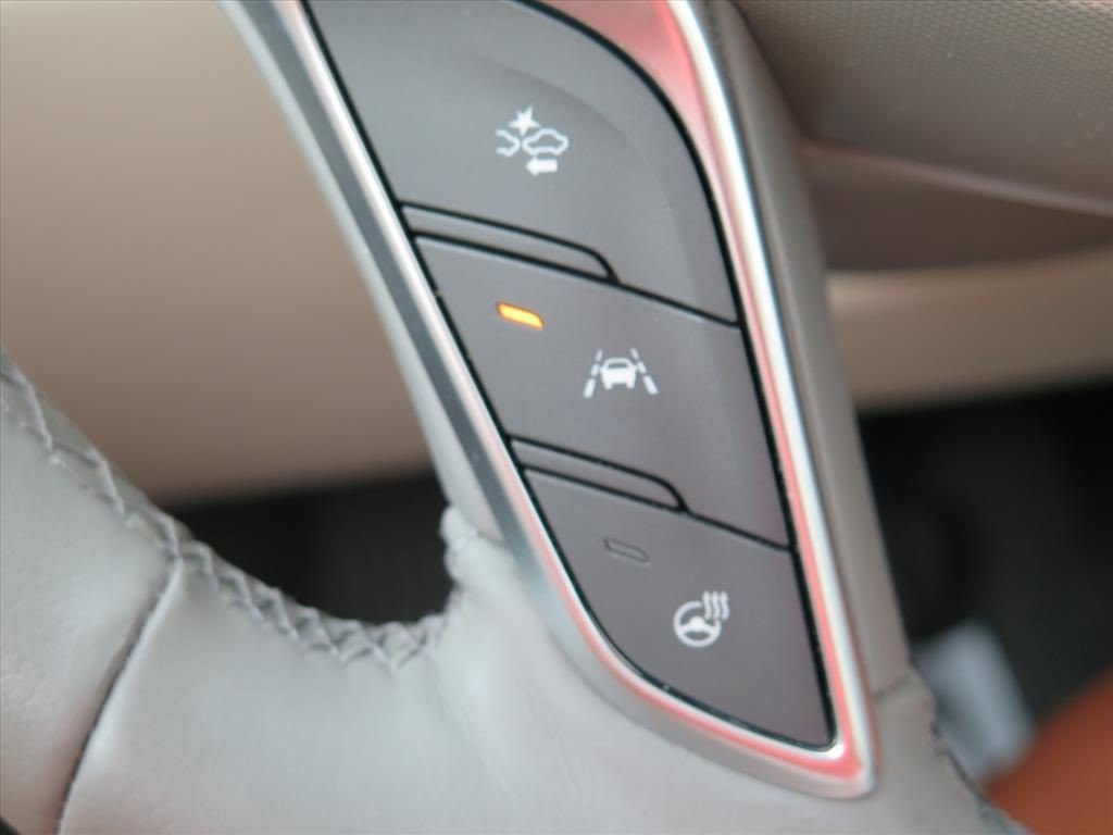 Certified 2024 Cadillac XT5 Premium Luxury w/ Technology Package FWD image 19