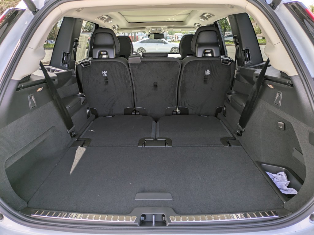New 2026 Volvo XC90 B5 Core AWD/4WD image 13