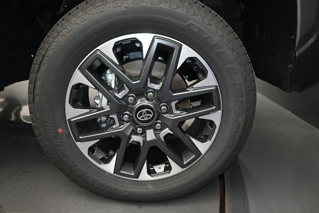 New 2026 Toyota Tundra Limited AWD/4WD image 16