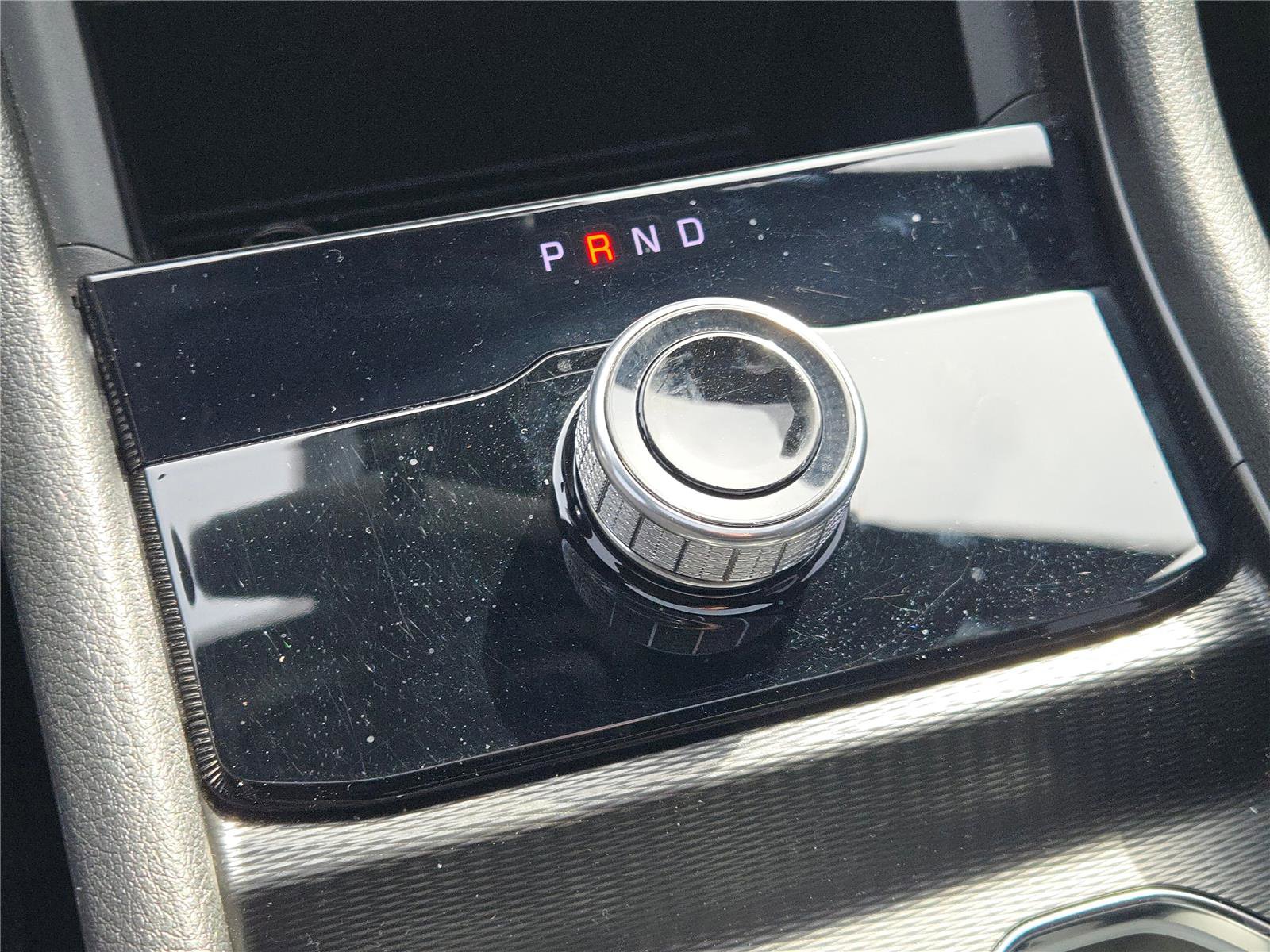 Used 2024 Jeep Grand Cherokee Laredo X image 33