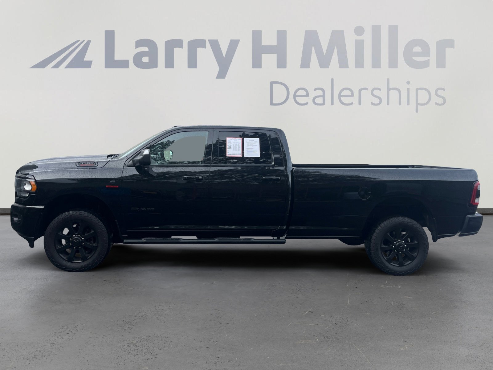 Used 2020 RAM 3500 Big Horn w/ Level 2 Equipment Group image 2