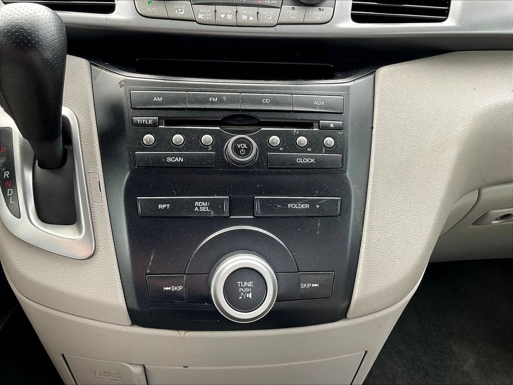 Used 2011 Honda Odyssey LX image 14