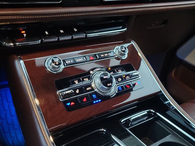 Certified 2024 Lincoln Aviator Black Label AWD/4WD image 32