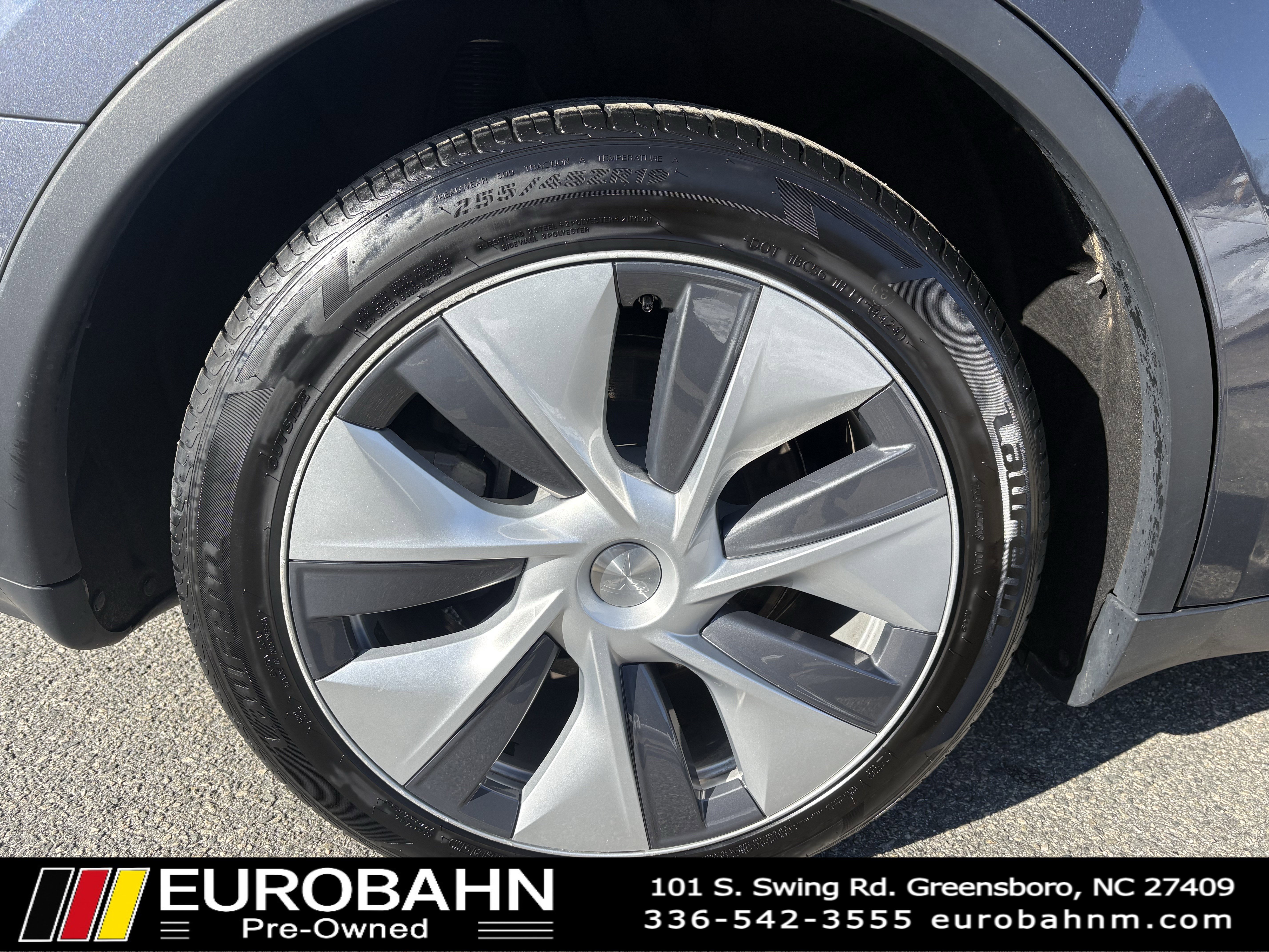 Used 2023 Tesla Model Y Long Range image 34